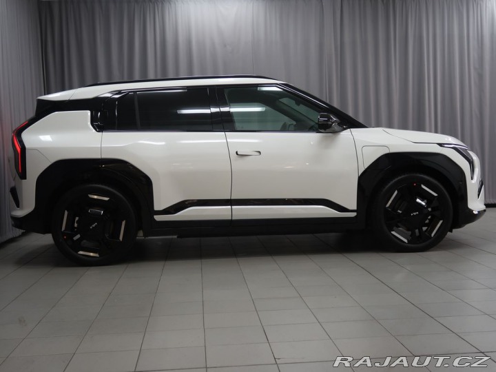 Kia EV3 GT Line - Vůz ve výrobě 2025