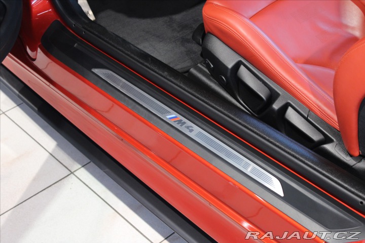 BMW M4 Coupe Remus / HUD / LED 2016