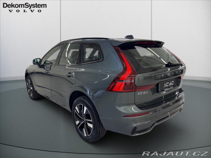 Volvo XC60 2,0 B5 AWD Plus Dark 1760 2025