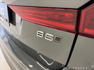 Volvo XC60 2,0 B5 AWD Plus Dark 1760 2025