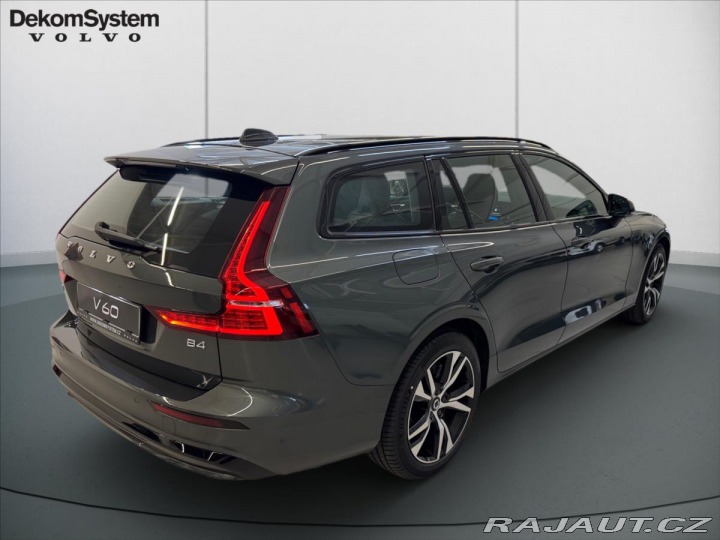 Volvo V60 2,0 B4 FWD Plus Dark 6852 2024