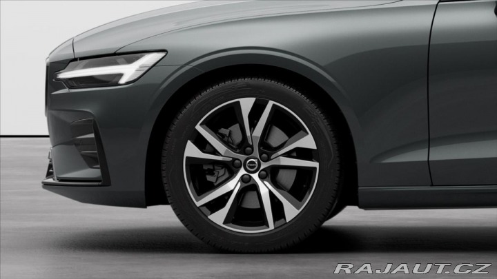 Volvo V60 2,0 B4 FWD Plus Dark 3456 2024