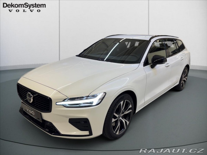 Volvo V60 2,0 B4 FWD Plus Dark 6734 2024