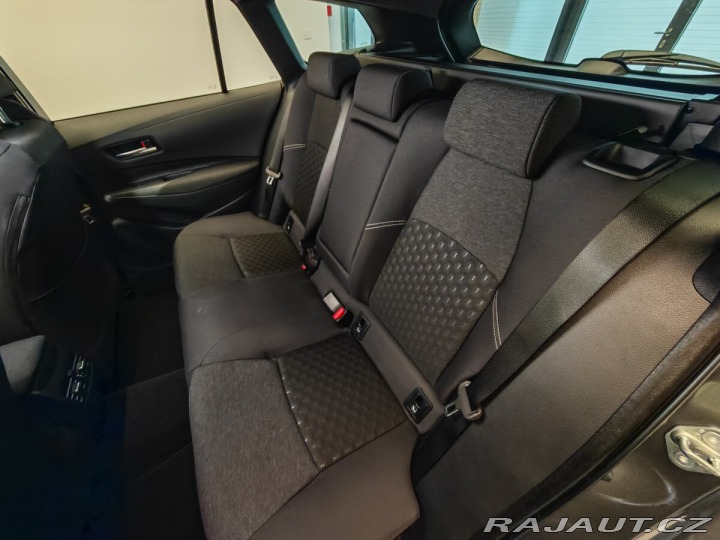 Toyota Corolla 1,8 Hybrid e-CVT TS Comfo 2025
