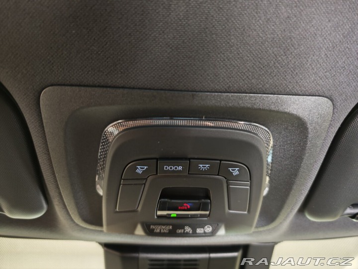 Toyota Corolla 1,8 Hybrid e-CVT TS Comfo 2025