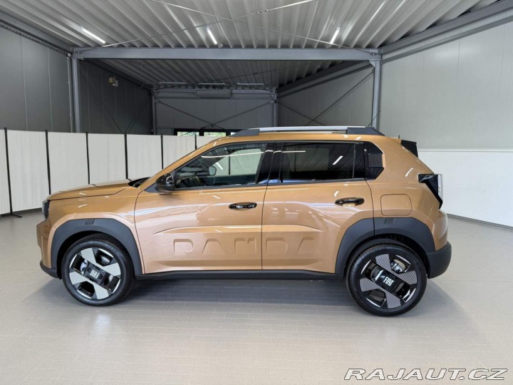 Fiat Ostatní modely Grande Panda La Prima 1.2 Turbo Hybrid 2025