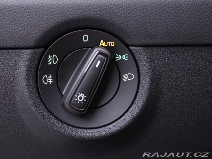 Škoda Octavia 2,0 TDI DSG Elegance+ Xen 2014