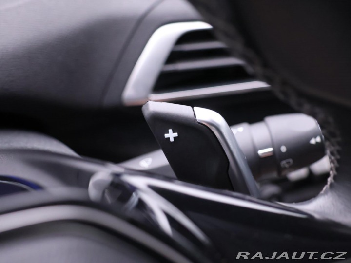 Peugeot 3008 1,6 BlueHDi 88kW CZ Allur 2017