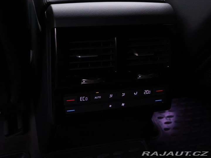 Volkswagen Touareg 3,0 TDI V6 R-line CZ DPH 2019