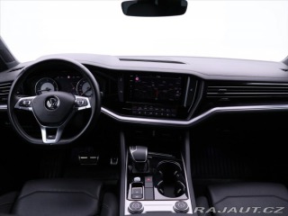 Volkswagen Touareg 3,0 TDI V6 R-line CZ DPH 2019