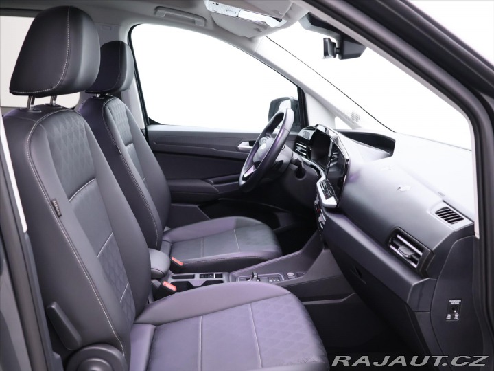 Ford Tourneo Connect 1,5 EcoBoost 84kW Titaniu 2022