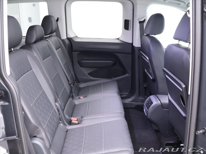 Ford Tourneo Connect 1,5 EcoBoost 84kW Titaniu 2022