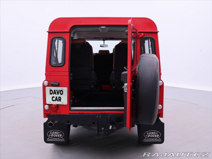 Land Rover Defender 2,4 TD4 7-Míst kůže A/C 4 2011