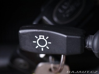 Land Rover Defender 2,4 TD4 7-Míst kůže A/C 4 2011