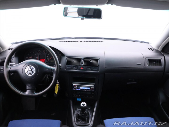 Volkswagen Golf 1,4 i 55kW Generation STK 2000