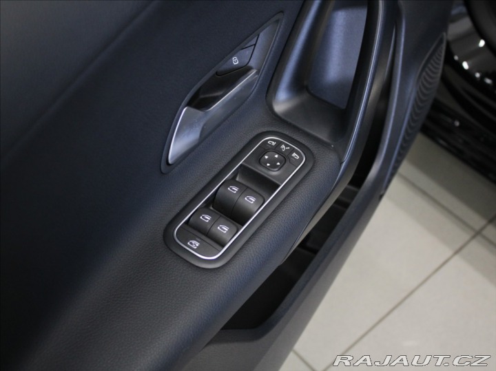 Mercedes-Benz A 2,0 180D AT Kam. 20 450km 2022