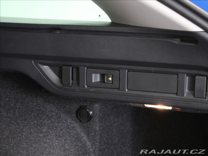 Škoda Octavia 1,5 TSi 110kW Ambi. 5L. Z 2024