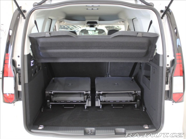 Volkswagen Caddy 2,0 TDi MAXI 7.míst TAŽNÉ 2025