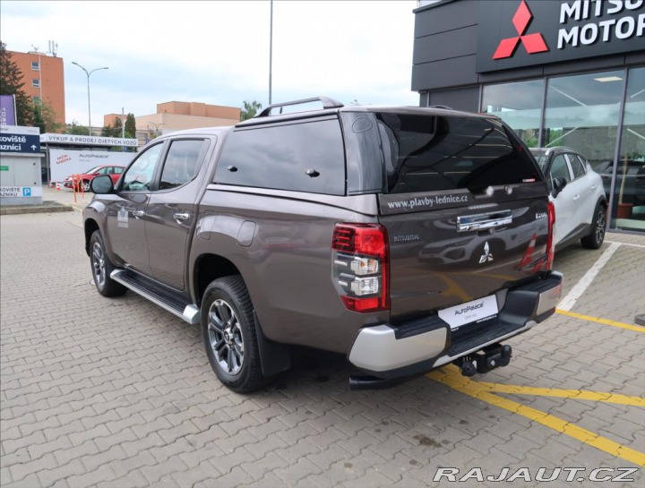 Mitsubishi L200 2,3 INSTYLE DI-D 4WD AUT 2020