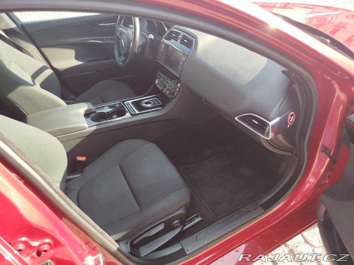 Jaguar XE 2,0 D Performance 2017