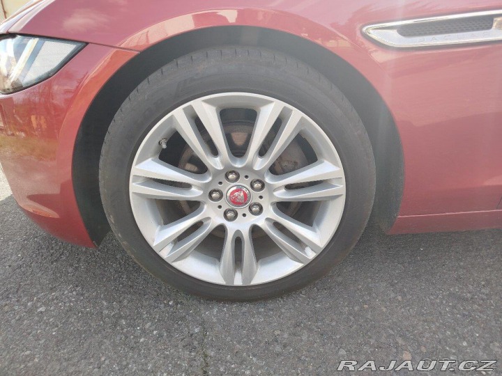 Jaguar XE 2,0 D Performance 2017