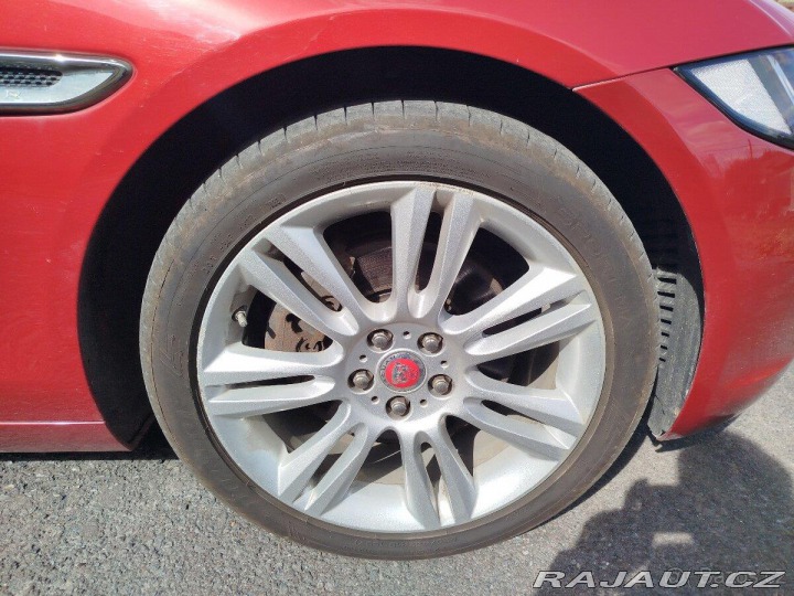 Jaguar XE 2,0 D Performance 2017