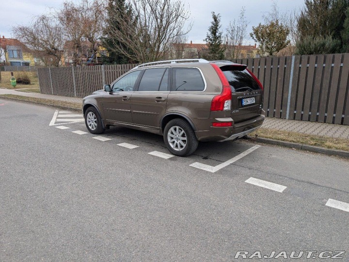 Volvo XC90 2,4 D5 AWD L R-Design Aut 2013