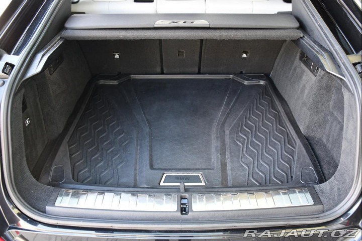 BMW X6 xDrive30d REZERVACE 2023