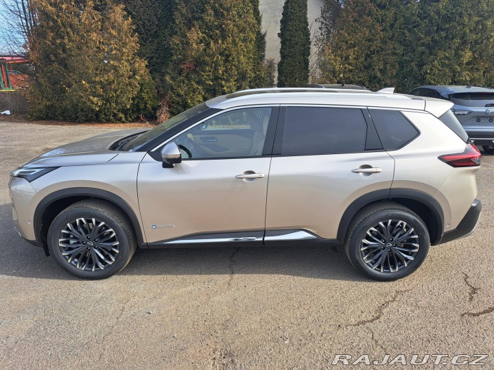 Nissan X-Trail Tekna 4x4 2025