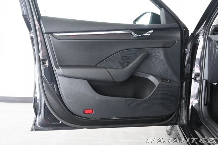 Škoda Octavia 2,0 TDi 110kW DSG Style Z 2021