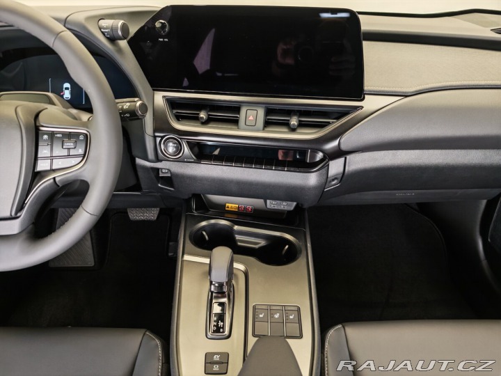 Lexus Ostatní modely UX 300h 300h F SPORT Design 2025
