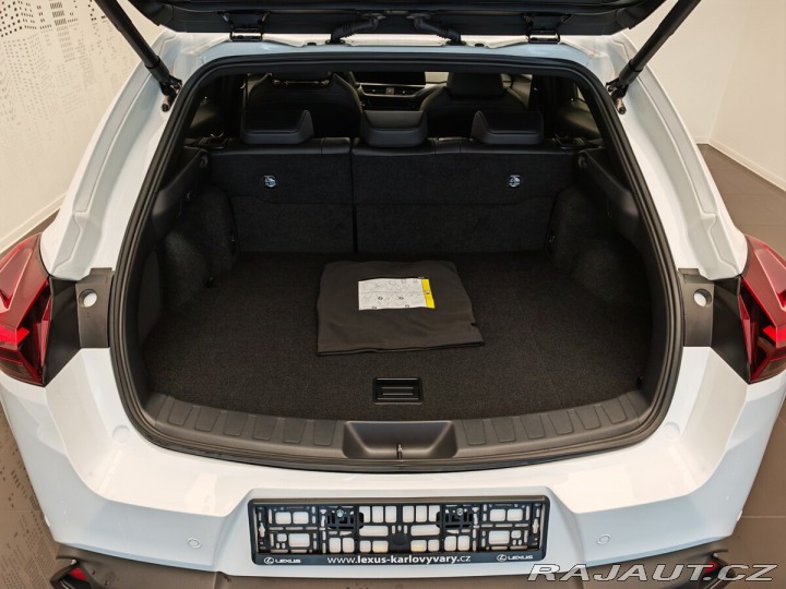 Lexus Ostatní modely UX 300h 300h F SPORT Design 2025