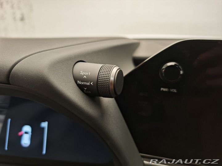 Lexus Ostatní modely UX 300h 300h F SPORT Design 2025