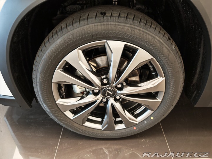 Lexus Ostatní modely UX 300h 300h F SPORT Design 2025