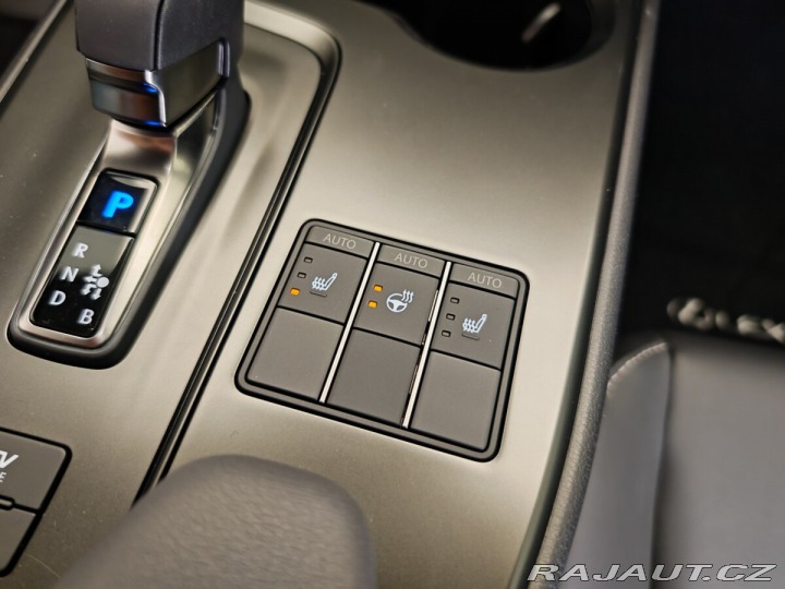 Lexus Ostatní modely UX 300h 300h F SPORT Design 2024