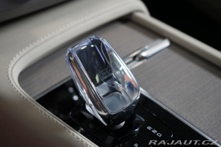 Volvo XC90 T8 AWD Recharge B&W N 2024