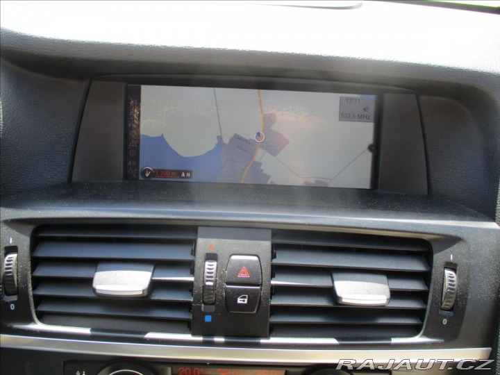 BMW X3 2,0 xDrive20d 135kw bez k 2011
