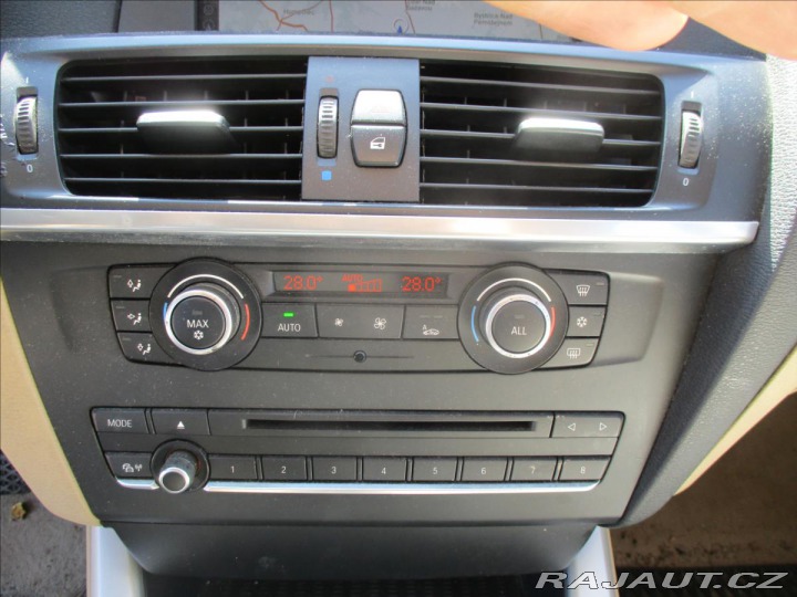 BMW X3 2,0 xDrive20d 135kw bez k 2011