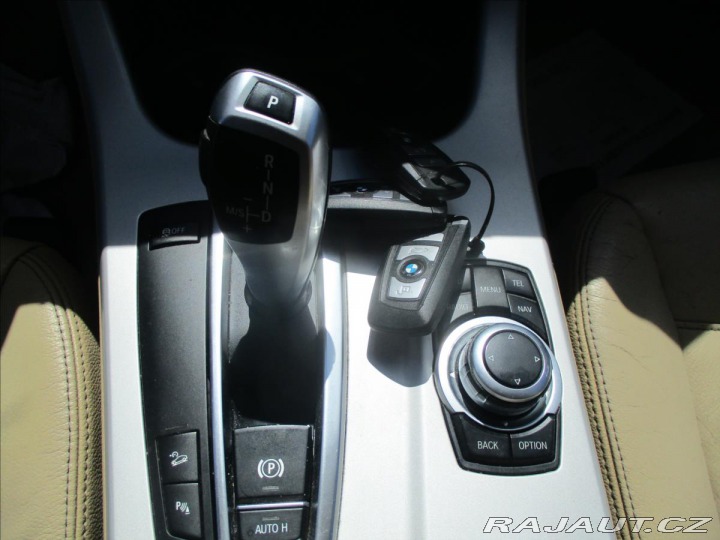 BMW X3 2,0 xDrive20d 135kw bez k 2011