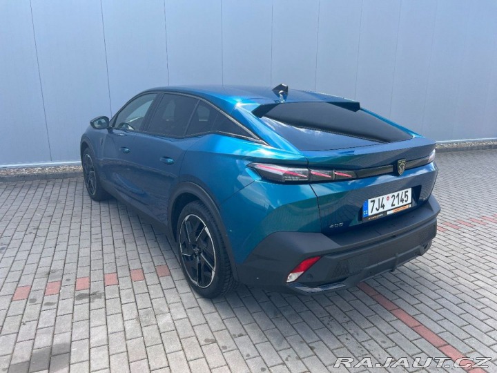 Peugeot 408 1,2 PT GT EAT8 Nové ČR 1. 2023