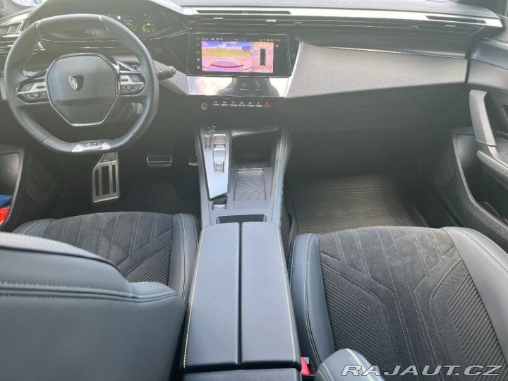 Peugeot 408 1,2 PT GT EAT8 Nové ČR 1. 2023