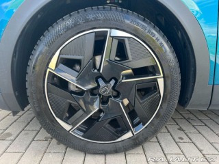 Peugeot 408 1,2 PT GT EAT8 Nové ČR 1. 2023