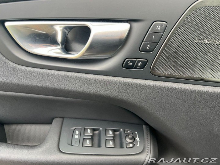 Volvo XC60 T6 AWD RECHARGE PLUS BRIG 2024
