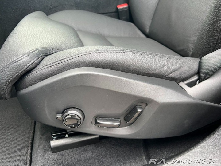 Volvo XC60 T6 AWD RECHARGE PLUS BRIG 2024