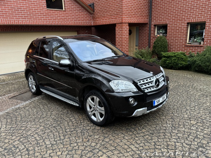 Mercedes-Benz M osobní 2009