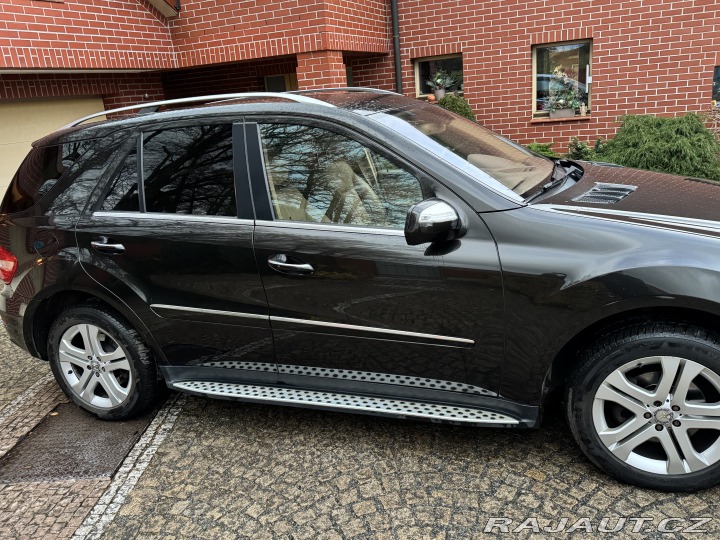 Mercedes-Benz M osobní 2009