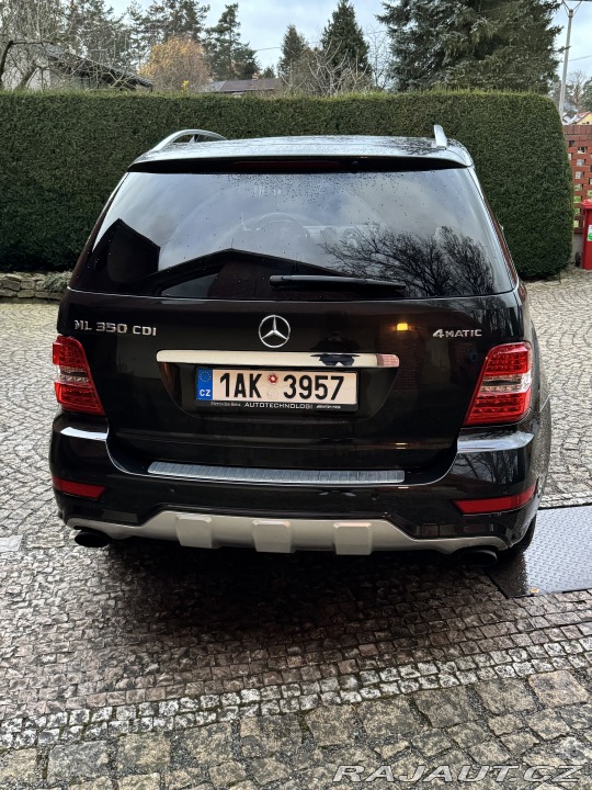Mercedes-Benz M osobní 2009