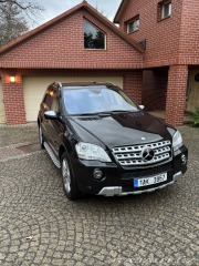Mercedes-Benz M osobní 2009