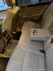 Mercedes-Benz M osobní 2009