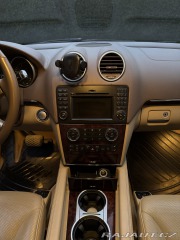 Mercedes-Benz M osobní 2009